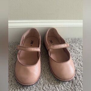 Zara Girls Pink Blush Mary Jane’s Flats Size 28 Us Size 11